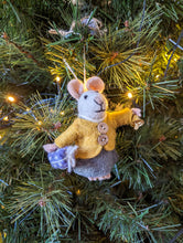 Load image into Gallery viewer, Felt Agnes mouse fair trade Christmas Decoration
